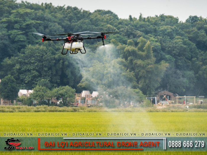 Cách tối ưu chi phí đầu tư drone phun thuốc cho nông hộ nhỏ