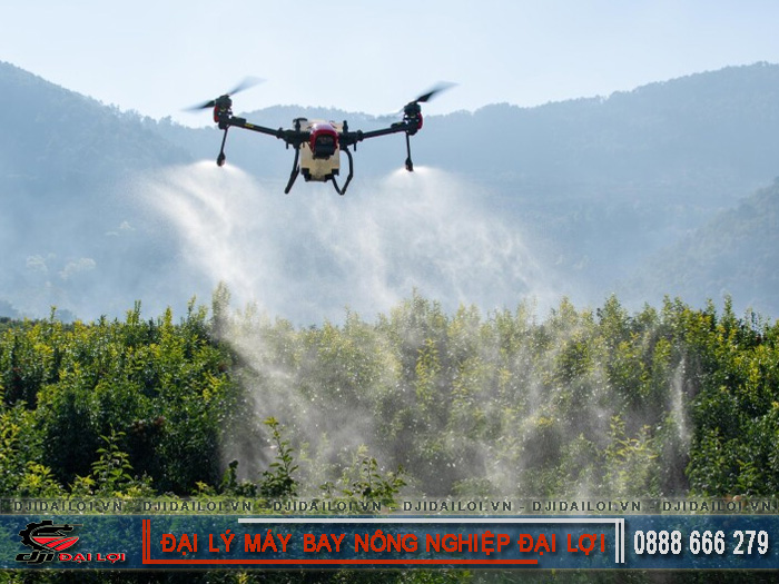 Flycam phun thuốc giá bao nhiêu và lưu ý gì khi đầu tư mua?