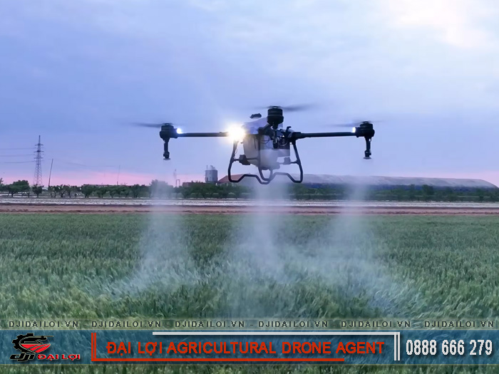 Flycam phun thuốc giá bao nhiêu và lưu ý gì khi đầu tư mua?