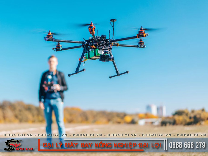Flycam và drone trong nông nghiệp khác nhau thế nào?