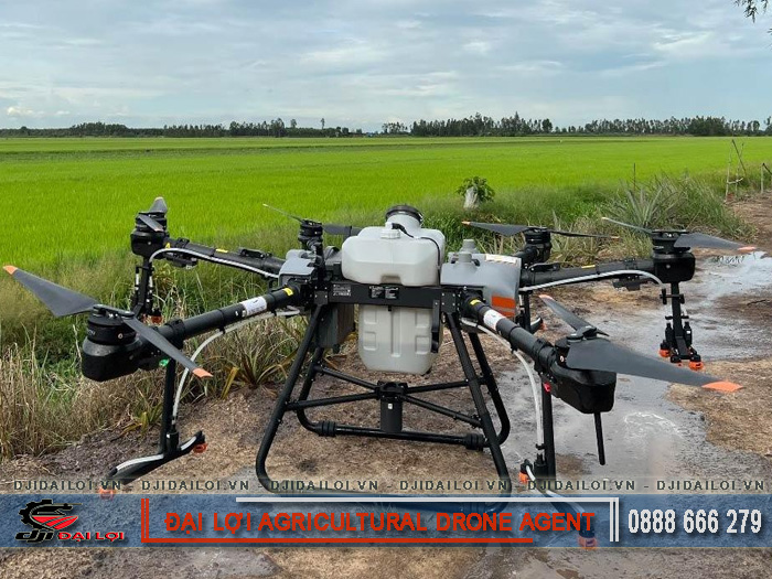 Bảng giá máy bay phun thuốc trừ sâu từ phổ thông đến cao cấp