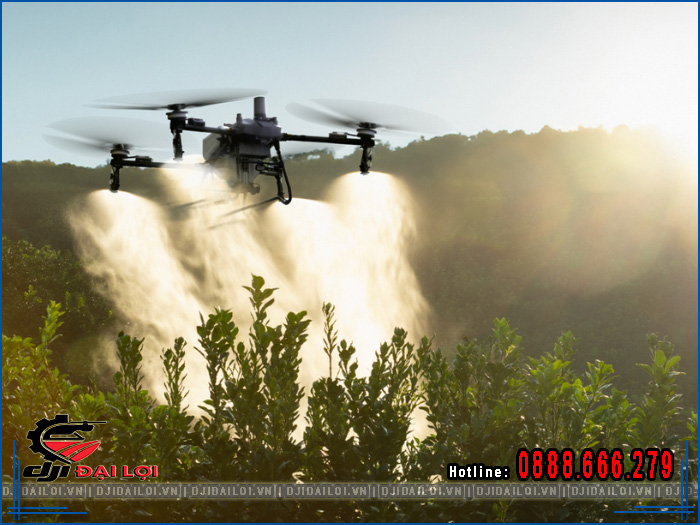 So sánh giá máy bay phun thuốc mới tốt nhất chọn loại nào?