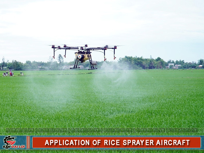 Ứng dụng máy bay phun thuốc lúa hiệu quả có lợi gì?
