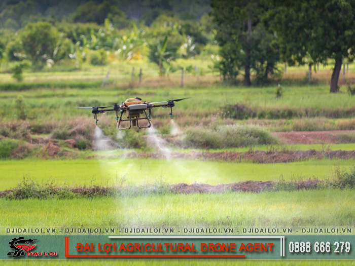 Hướng dẫn bay máy flycam phun thuốc an toàn, hiệu quả