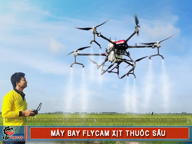 Máy bay flycam xịt thuốc sâu có đáng đầu tư không