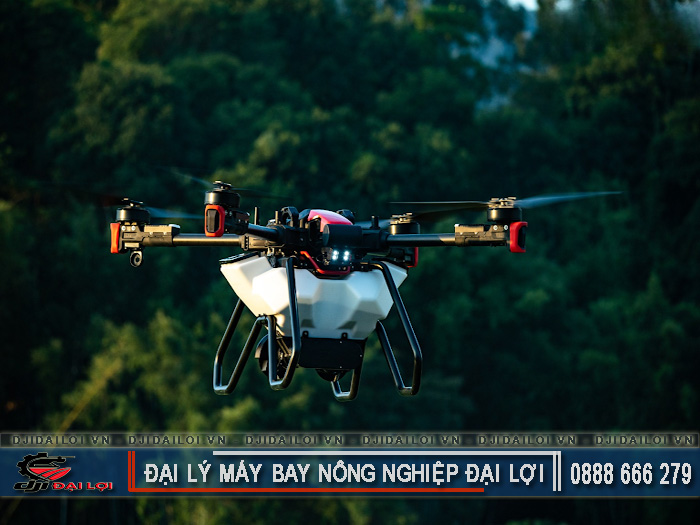 Máy bay nông nghiệp là gì? Ứng dụng và lợi ích thực tế